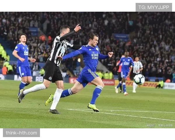 贝尼特斯精准分析比赛形势，率队实现关键胜利